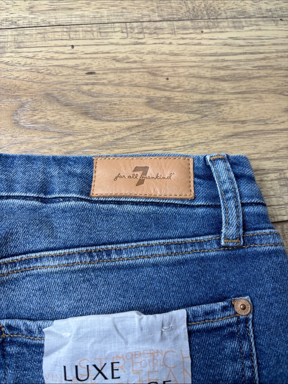 Women's Seven for all Mankind Kimmie Boot— Cut Jeans Medium Blue Size 32 NWT - Picture 6 of 10